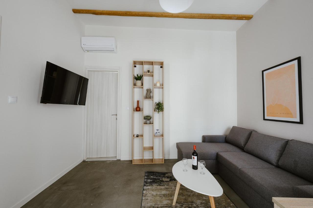 Lb Luxury Apartments Volos Exterior photo